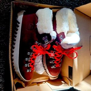 Sorel Out and About boots